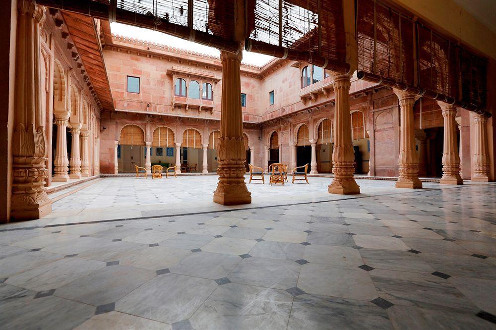 The Lallgarh Palace A Heritage Hotel ビーカーネール エクステリア 写真