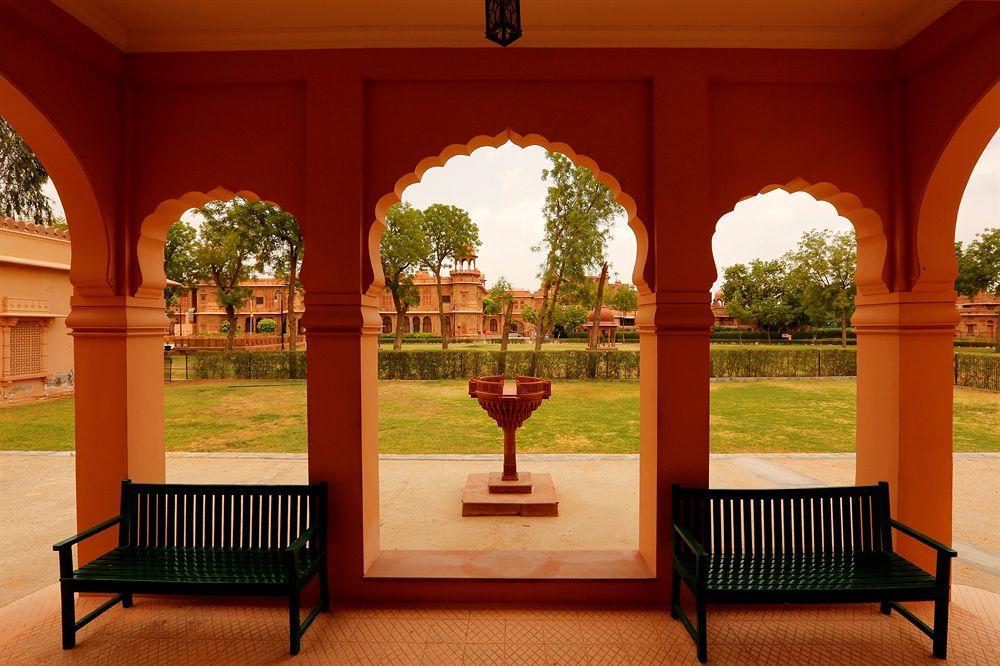 The Lallgarh Palace A Heritage Hotel ビーカーネール エクステリア 写真