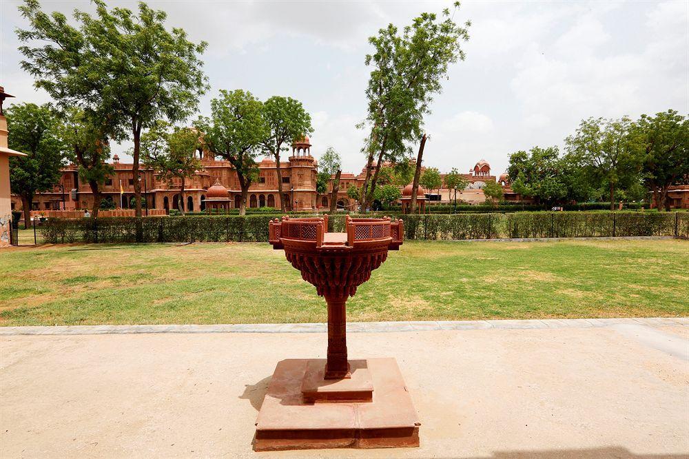 The Lallgarh Palace A Heritage Hotel ビーカーネール エクステリア 写真