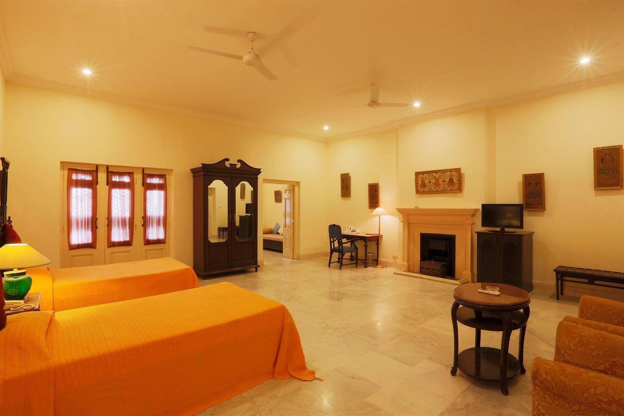 The Lallgarh Palace A Heritage Hotel ビーカーネール エクステリア 写真